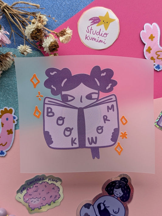Bookworm (purple) Bügelbild